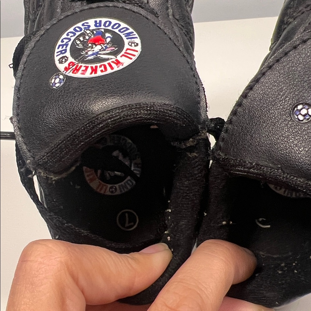 Lil Kickers Indoor Soccer Kids Black Turf Shoes SneakersToddler Boy Size 7 - Picture 8 of 9